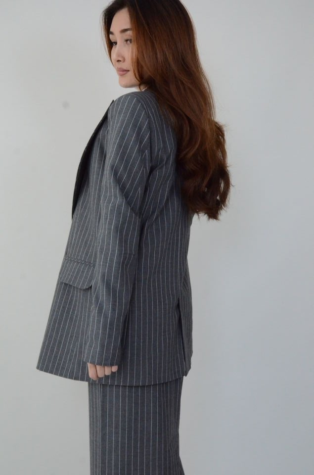 KLASİK UZUN BLAZER (ÇİZGİLİ)