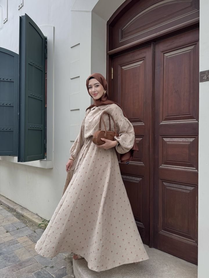 DESENLİ MÜSLİN ELBİSE