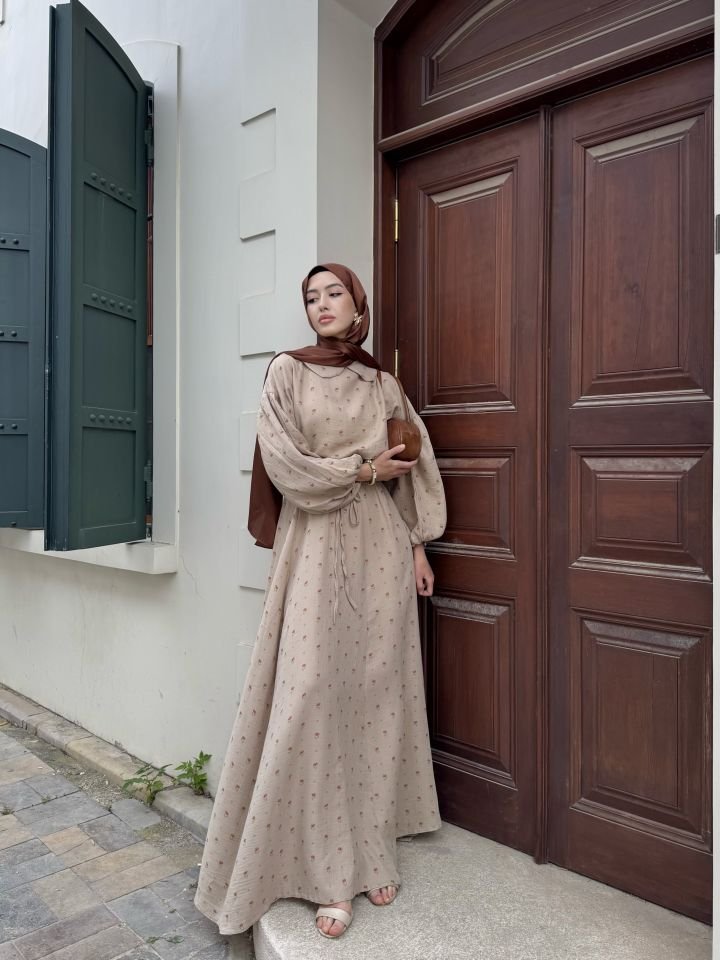 DESENLİ MÜSLİN ELBİSE